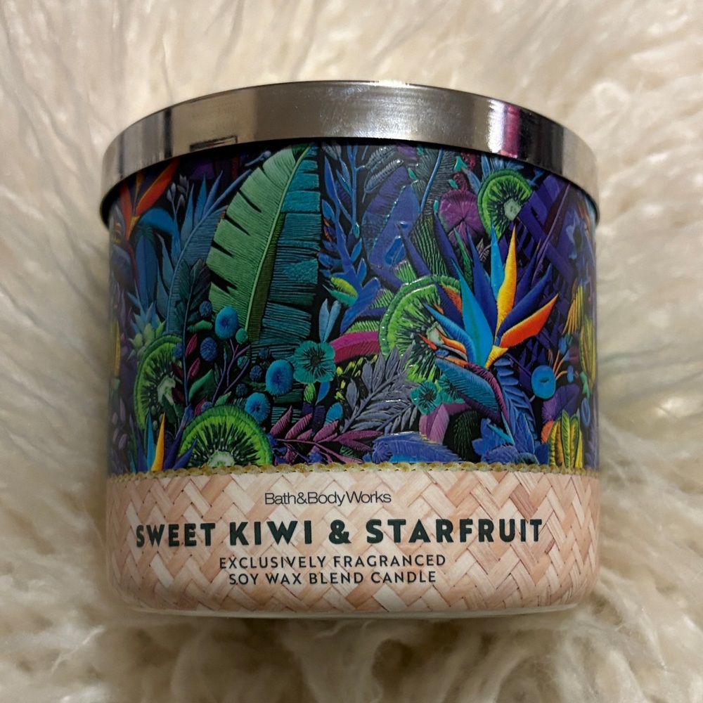 NWT! Bath and Works 3 wick candle